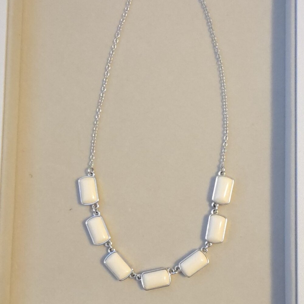 Liz Claiborne Statement Necklace Silver Tone Cream Geometric 16-18”